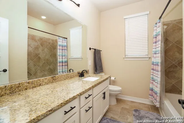 228 COMANCHE TRL Cibolo, TX 78108