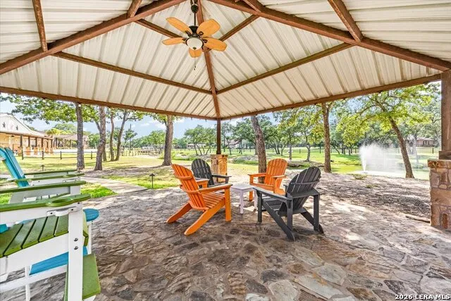 157 Bucks Lane La Vernia, TX 78121