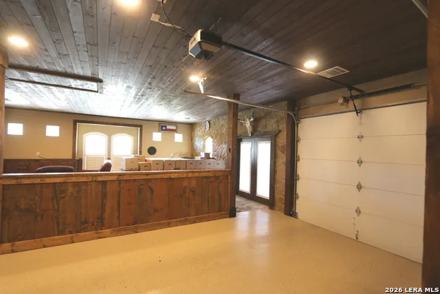 157 Bucks Lane La Vernia, TX 78121