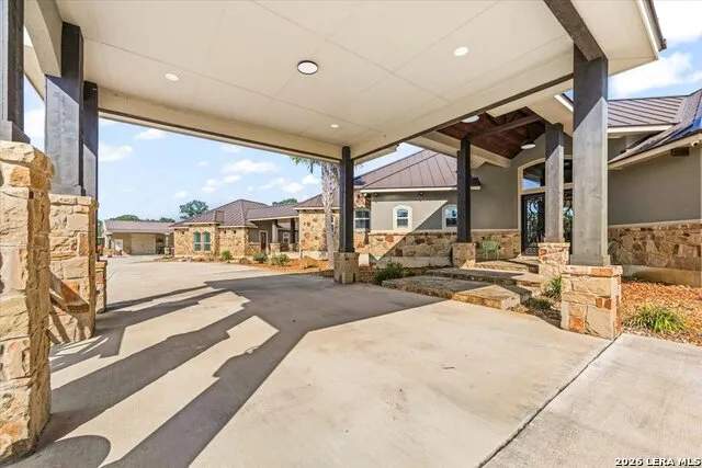 157 Bucks Lane La Vernia, TX 78121