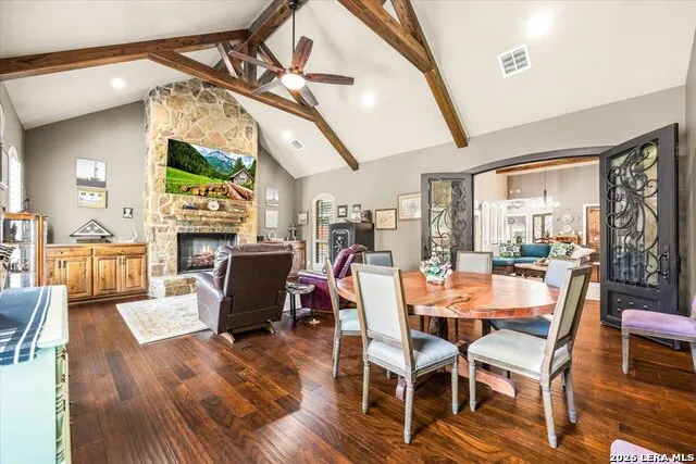 157 Bucks Lane La Vernia, TX 78121