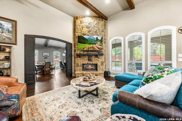157 Bucks Lane La Vernia, TX 78121