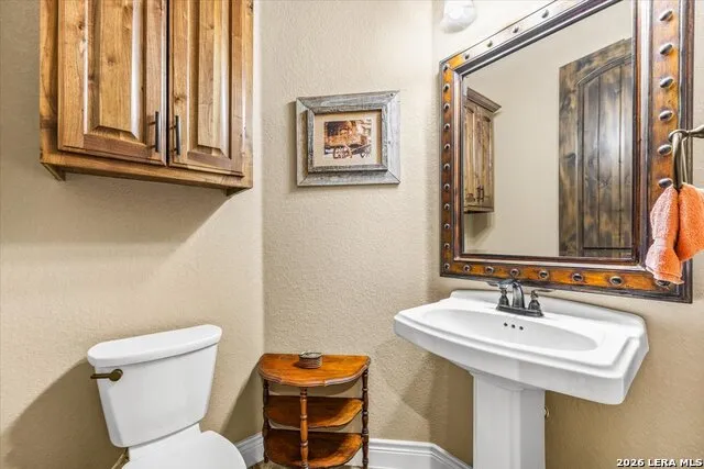 157 Bucks Lane La Vernia, TX 78121