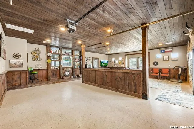 157 Bucks Lane La Vernia, TX 78121