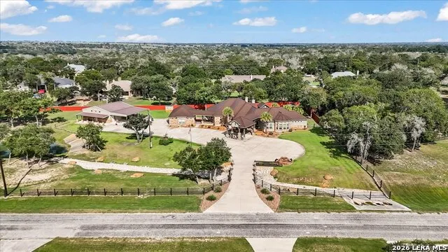157 Bucks Lane La Vernia, TX 78121