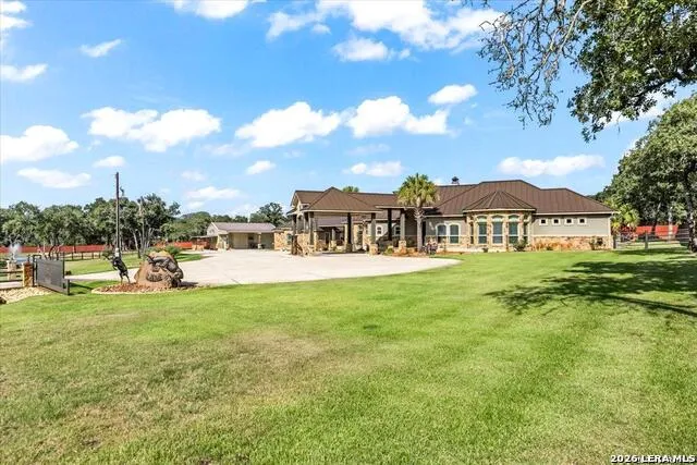 157 Bucks Lane La Vernia, TX 78121