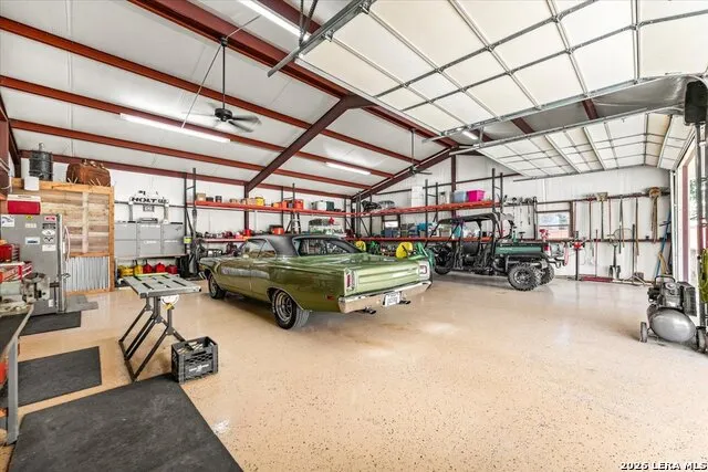 157 Bucks Lane La Vernia, TX 78121