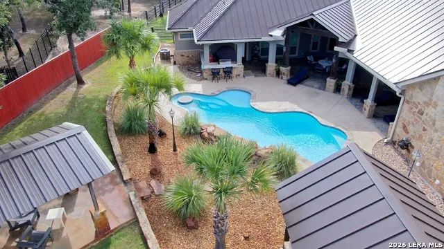 157 Bucks Lane La Vernia, TX 78121