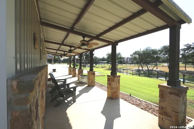 157 Bucks Lane La Vernia, TX 78121