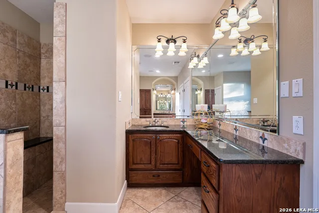 18875 Shadow Canyon Helotes, TX 78023