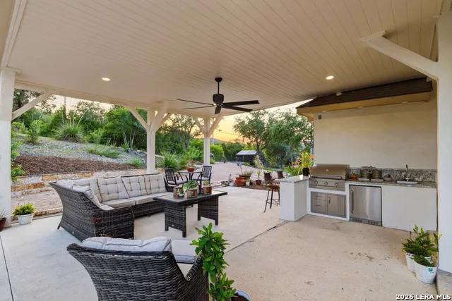 18875 Shadow Canyon Helotes, TX 78023