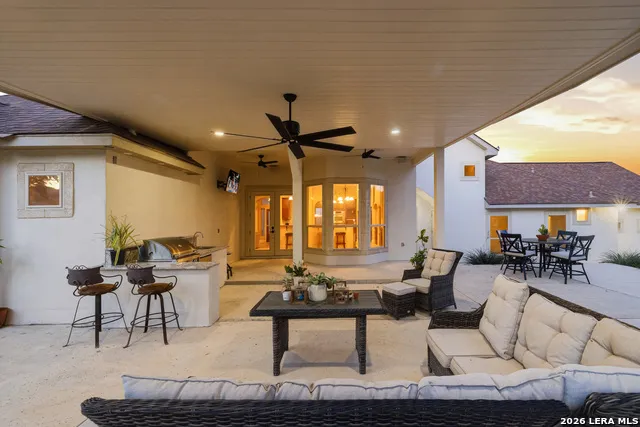 18875 Shadow Canyon Helotes, TX 78023