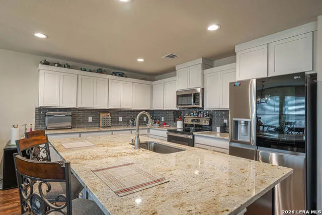 102 Clemente Zapata Blanco, TX 78606