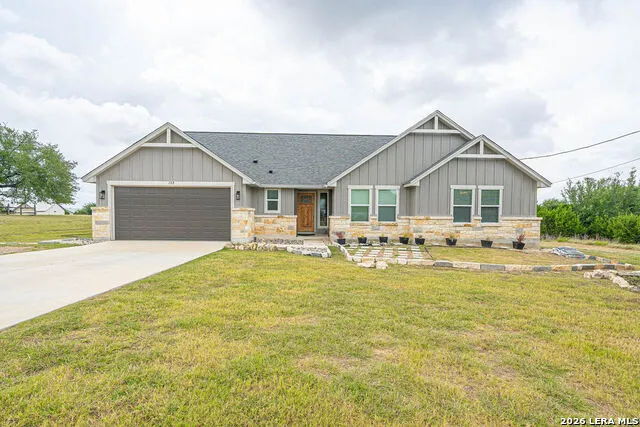 102 Clemente Zapata Blanco, TX 78606