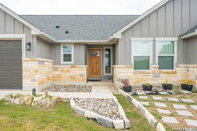 102 Clemente Zapata Blanco, TX 78606