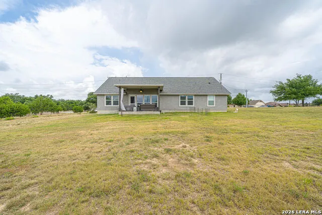 102 Clemente Zapata Blanco, TX 78606