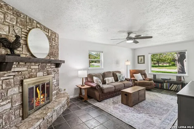 713 lake Kerrville, TX 78028