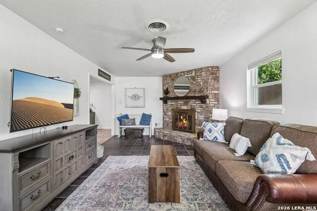 713 lake Kerrville, TX 78028