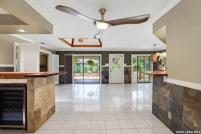 6013 BAYOU BND Windcrest, TX 78239