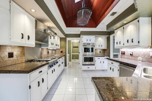 6013 BAYOU BND Windcrest, TX 78239