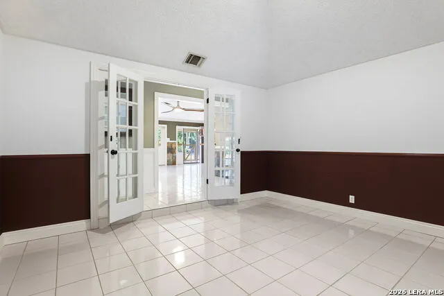 6013 BAYOU BND Windcrest, TX 78239