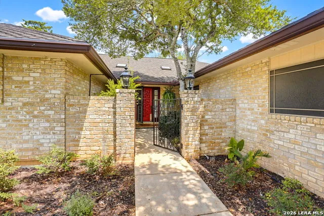 6013 BAYOU BND Windcrest, TX 78239