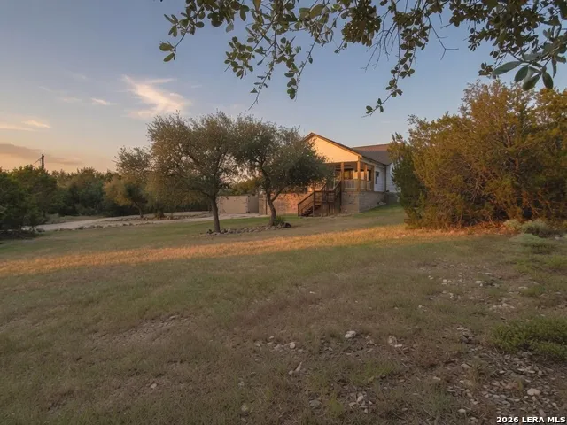 401 DEER CREEK DR San Marcos, TX 78666