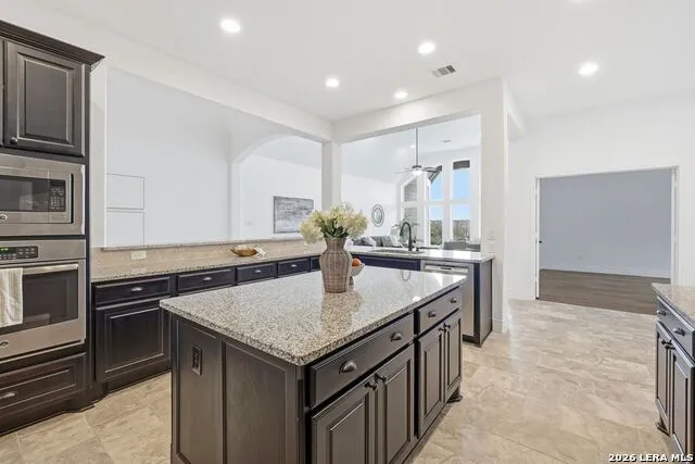 3061 Coral Sky Seguin, TX 78155