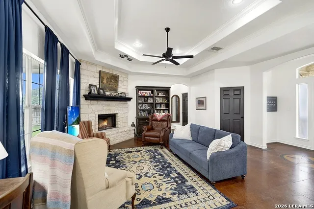 112 Park Way Poth, TX 78147