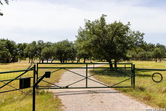5078 Friedrich Rd Fredericksburg, TX 78624