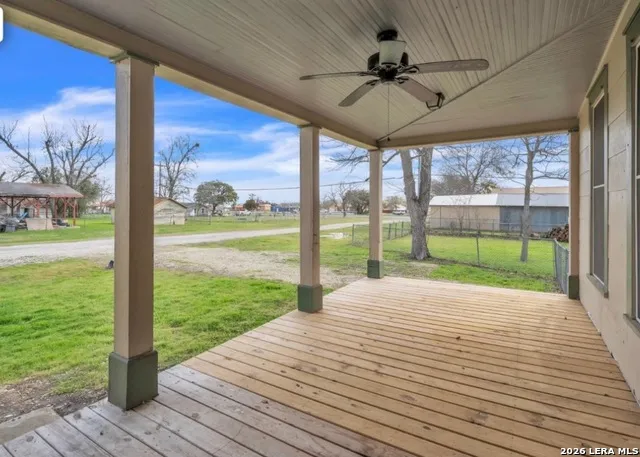 301 Cunningham Marion, TX 78124