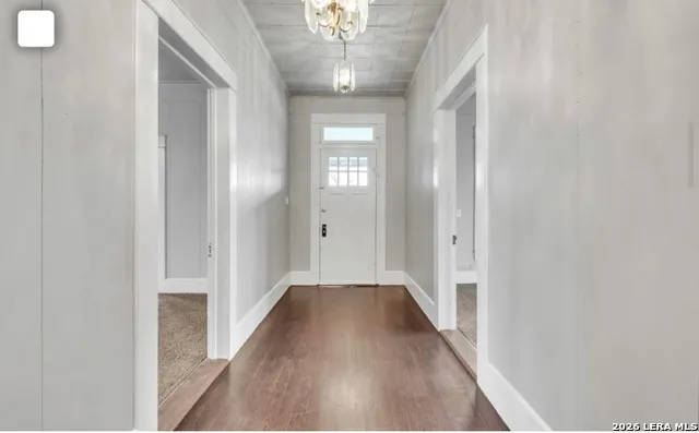 301 Cunningham Marion, TX 78124