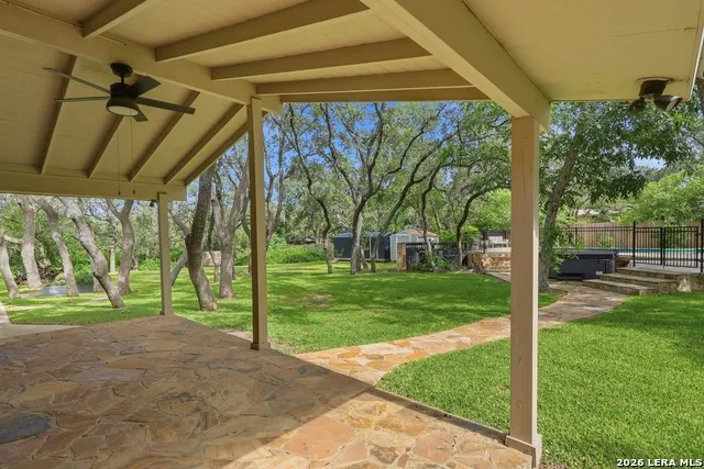100 FLEETWOOD DR Hollywood Park, TX 78232