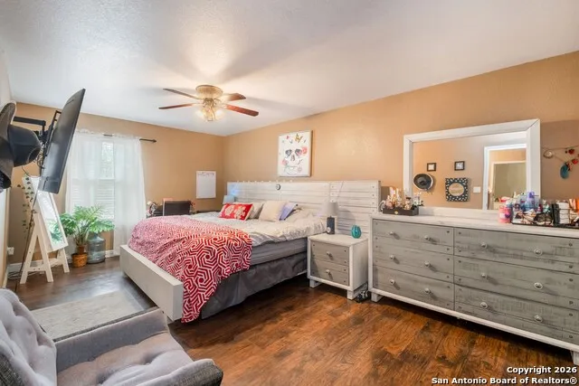1655 Eichman Rd Poteet, TX 78065