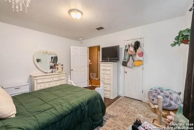 1655 Eichman Rd Poteet, TX 78065
