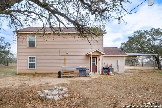 1655 Eichman Rd Poteet, TX 78065