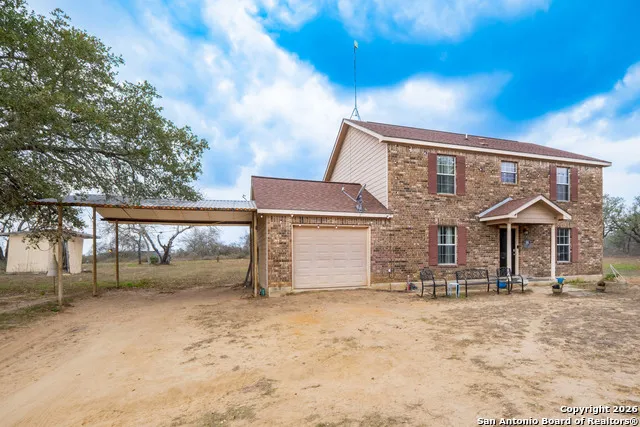 1655 Eichman Rd Poteet, TX 78065