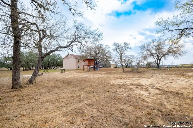 1655 Eichman Rd Poteet, TX 78065