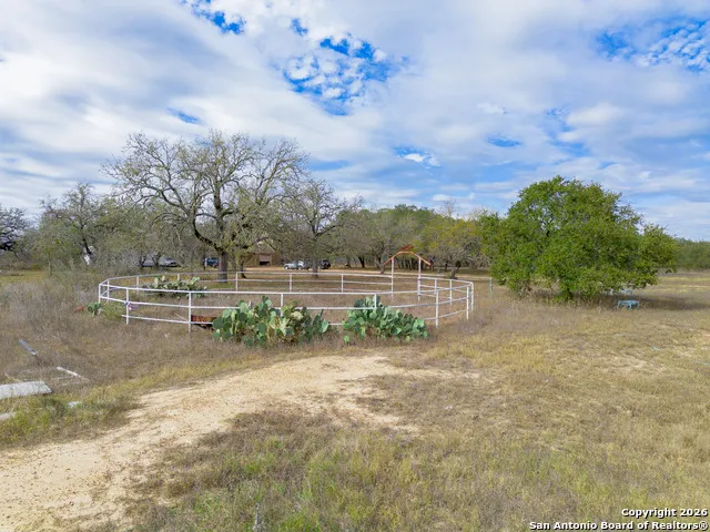 1655 Eichman Rd Poteet, TX 78065