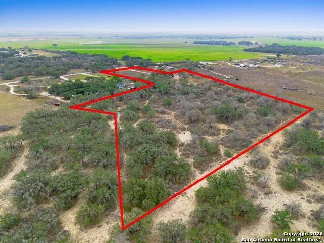1655 Eichman Rd Poteet, TX 78065