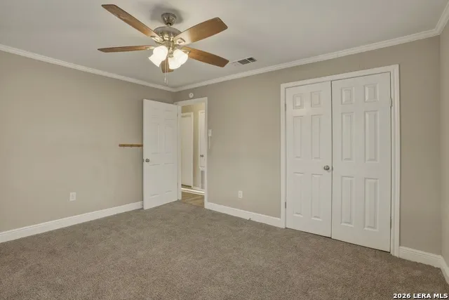 7924 County Road 128 Floresville, TX 78114