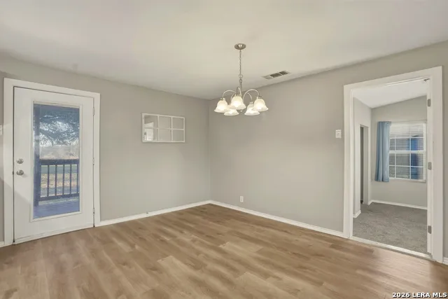 7924 County Road 128 Floresville, TX 78114