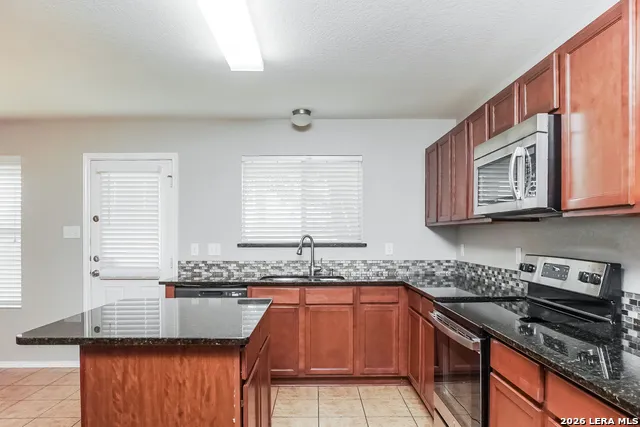 12006 DOVE RNCH San Antonio, TX 78254