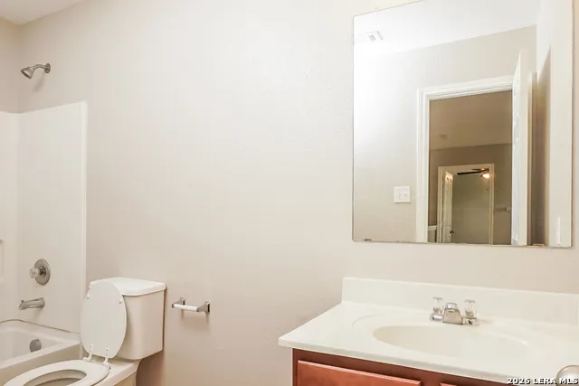 12006 DOVE RNCH San Antonio, TX 78254