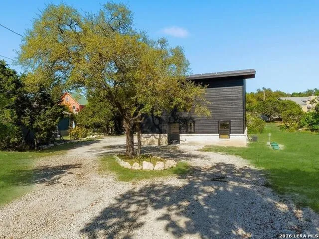 677 stagecoach Spring Branch, TX 78070