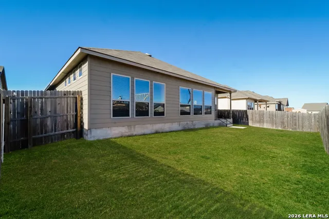 848 GRAY CLOUD DR New Braunfels, TX 78130