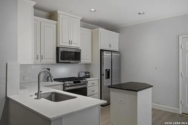 145 Elizabeth Alamo Heights, TX 78209