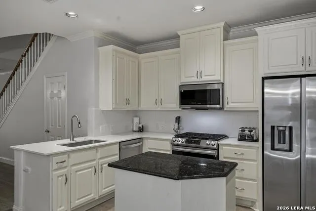 145 Elizabeth Alamo Heights, TX 78209