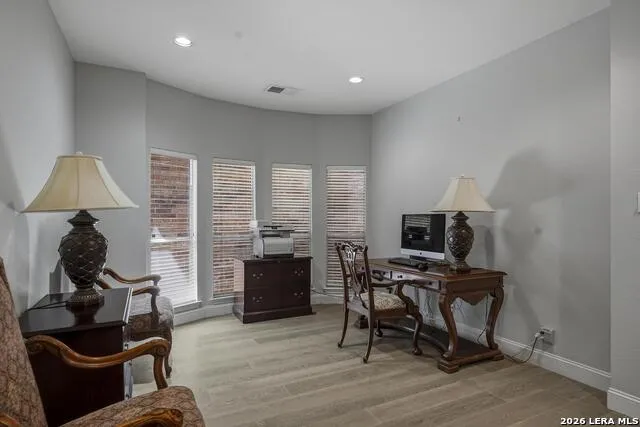 145 Elizabeth Alamo Heights, TX 78209