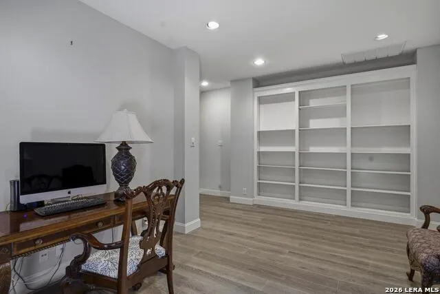 145 Elizabeth Alamo Heights, TX 78209